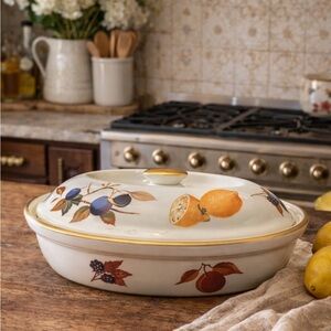 🍋Royal Worcester “Evesham Gold” Oval Covered Vegetable / Casserole — 7x10 — 1961